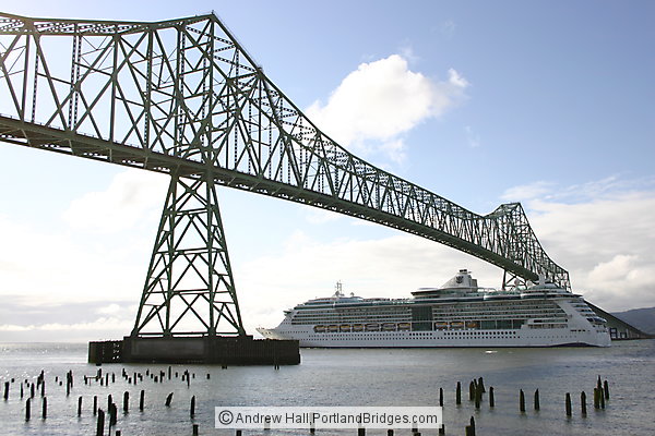 Radiance of the Seas, Cruise Ship, Astoria-Megler Bridge, Oregon