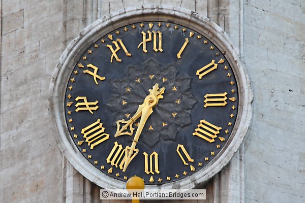 Clock, Brussels Town Hall