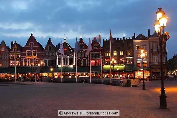 Brugge Market Square, Dusk