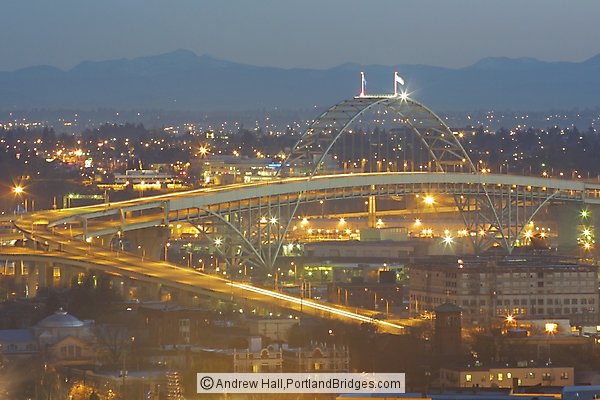 Fremont Bridge, Daybreak