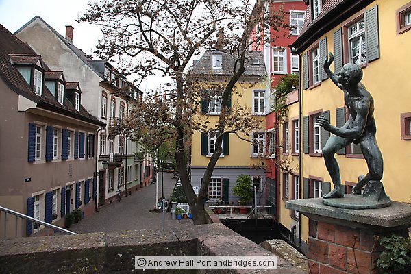 Freiburg Statue