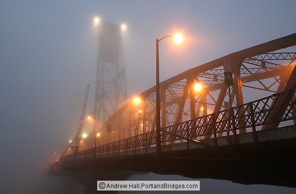 Hawthorne Bridge, Daybreak, Foggy (Portland, Oregon)