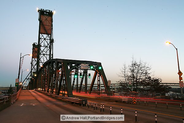 Hawthorne Bridge, Dusk, Car lights (Portland, Oregon)
