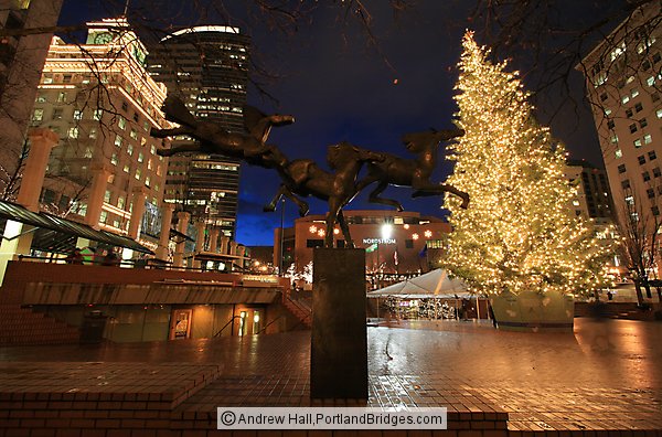 Pioneer Courthouse Square, Christmas Tree, Portland, Oregon