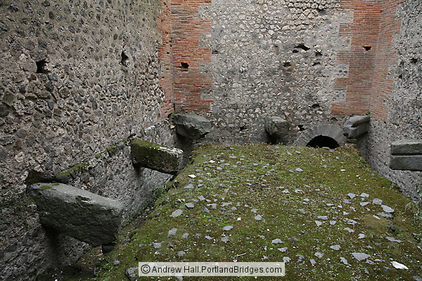Pompeii - Bathrooms