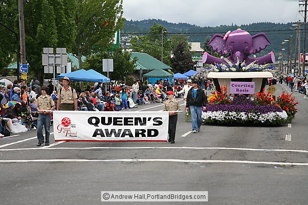 Queen's Award:  Courting Rosie (George Morlan Plumbing), Rose Festival 2008 Grand Floral Parade (Portland, Oregon)