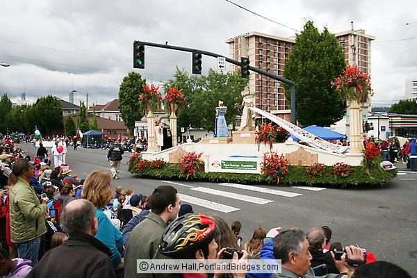 Royal Rosarian Foundation Float, 2008 Grand Floral Parade Rose Festival (Portland, Oregon)
