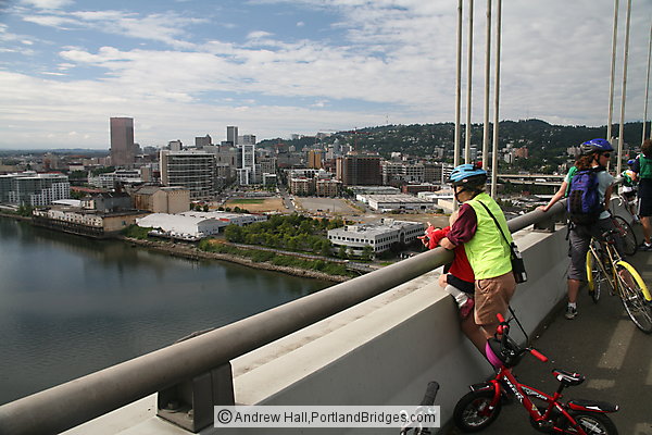 Looking over the Fremont Bridge into Pearl District (Portland, Oregon)
