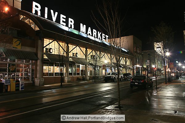 Little Rock, Arkansas at night: River Market