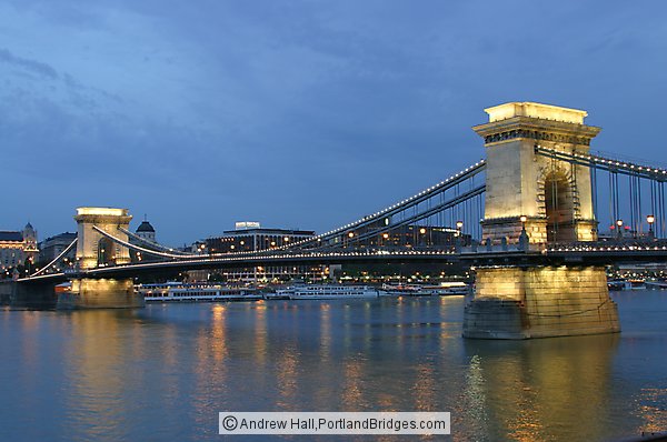 Budapest Chain Bridge, Dusk