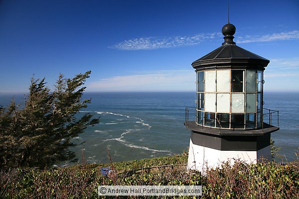 Cape Meares Lighthouse (glass damaged)