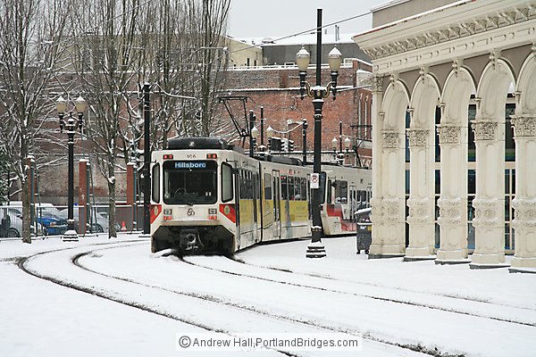 MAX Train, Snow (Portland, Oregon)