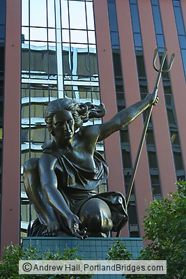 Portlandia Statue, downtown Portland, OR