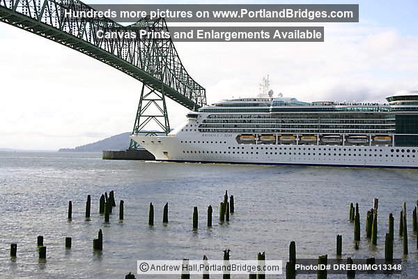 Radiance of the Seas, Cruise Ship, Astoria-Megler Bridge, Oregon