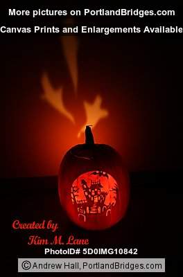 Halloween Jack-O-Lantern carved by Kim Lane (Portland, Oregon)