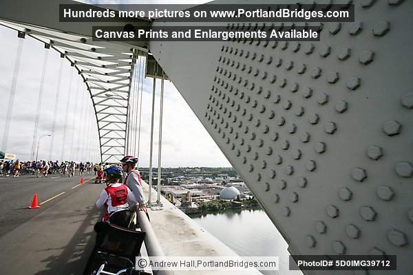 Fremont Bridge, Bridge Pedal 2008, Wide Angle (Portland, Oregon)