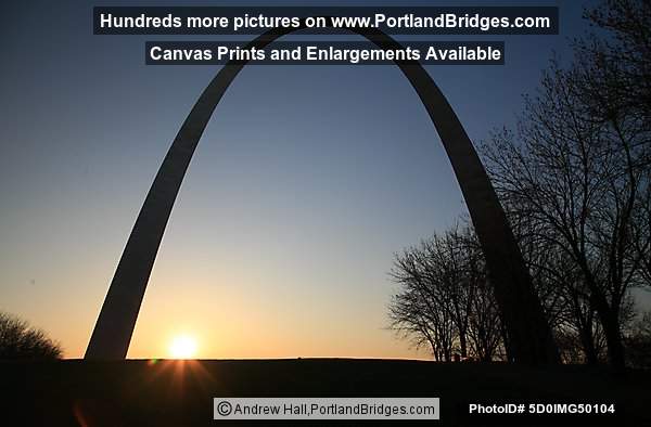 St. Louis Gateway Arch, Sunrise