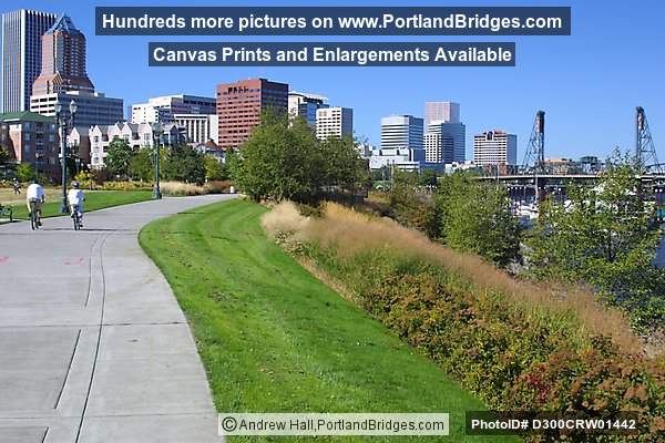 Riverplace walkway, Portland