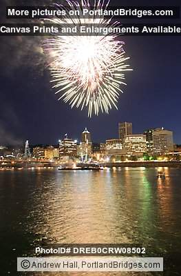 Portland 2005 Rose Festival Fireworks, Willamette River