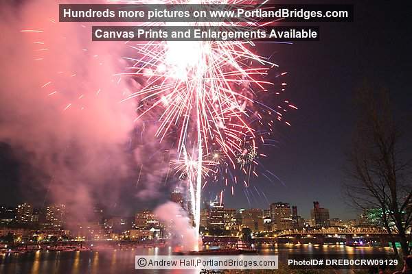 July 4th 2005 Portland Fireworks, Willamette River