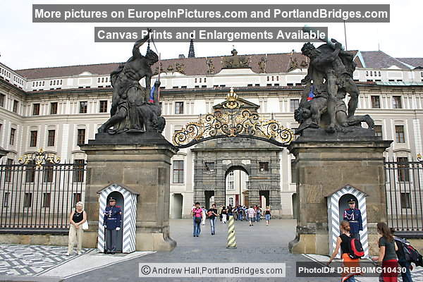 Prague Castle Entrance, Guards