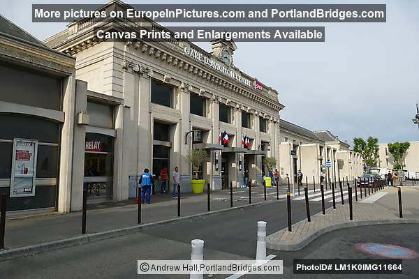 Avignon Train Station Center