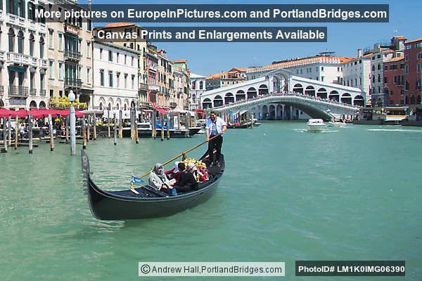 Gondola on Grand Canal, Rialto Bridge