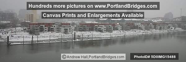 McCormick Pier, Snow (Portland, Oregon)