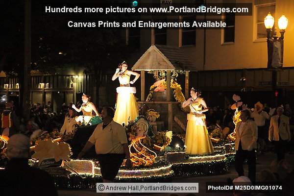 Starlight Parade 2012: Daffodil Festival Float (Portland, Oregon)
