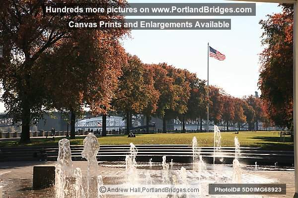 Tom McCall Waterfront Park, Fountains, Fall Leaves (Portland, Oregon)